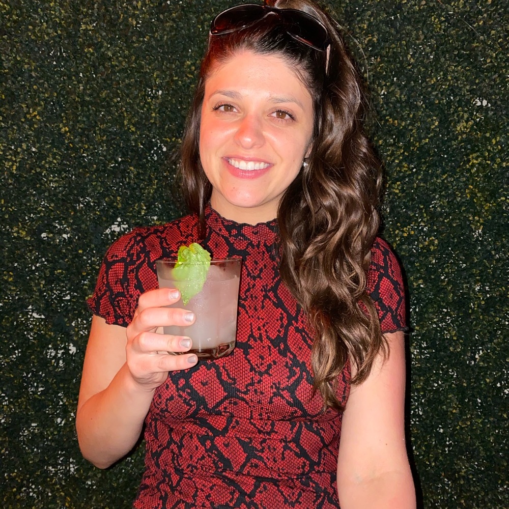Meet your Posher, Alexandra